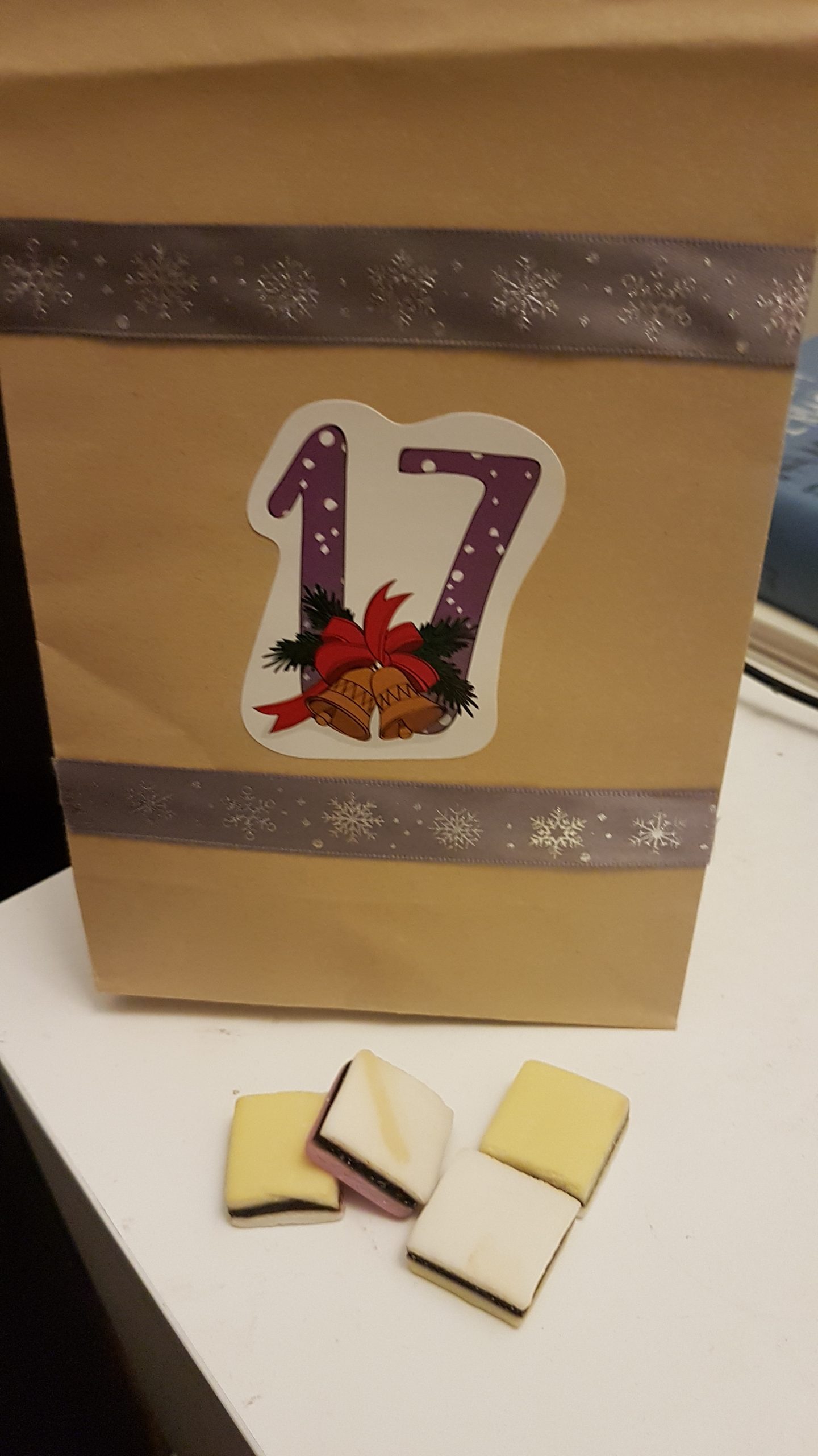 Lakritz Kalender Tag 17 › Ben9.at